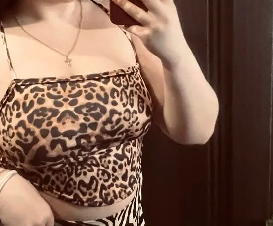 Backless Leopard Print Tank Top for Stylish Summer Nights photo review