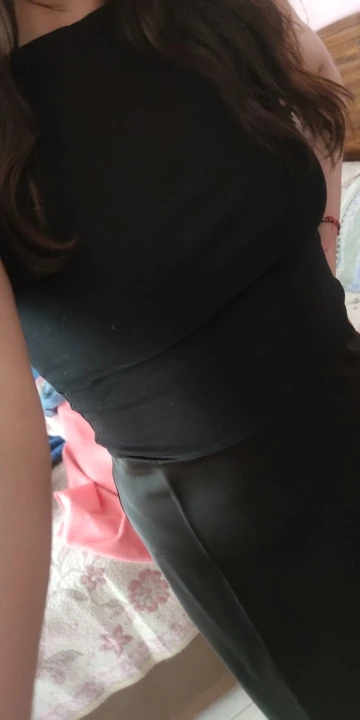 Luxurious Double Layer Boat Neck Tank Top - Soft Stretch Fit photo review