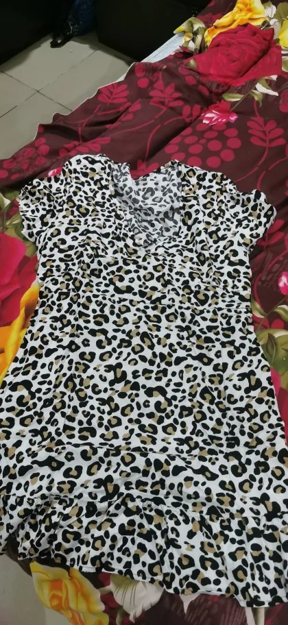 Stunning Leopard Print Mini Dress V-Neck Lotus Edge Summer photo review