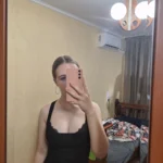 Sleek Women’s Square Neck Tank Top for Effortless Style photo review