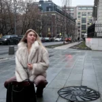 Luxurious V-Neck Faux Fur Winter Coat - Elegant Warmth photo review