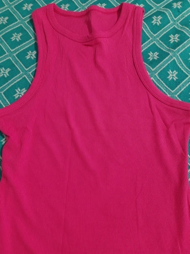 Ribbed Off-Shoulder Tank Top - Stylish Summer Casual Wear photo review