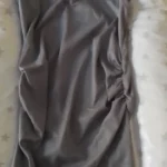 Trendy V-Neck Crop Top for Women - Summer Essential Sleeveless Tee photo review