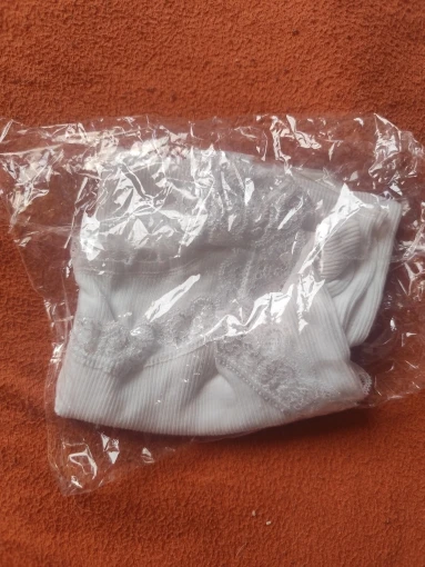 Luxe Sleeveless Lace Tank Top for Effortless Summer Style photo review