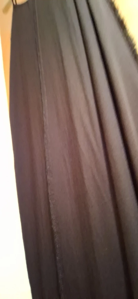 Stunning Backless V-Neck Maxi Dress - Summer Evening Elegance photo review