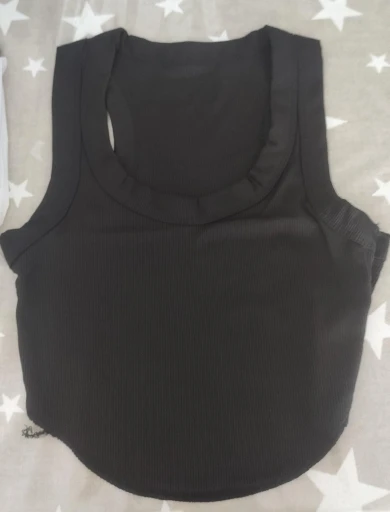 Trendy Ribbed Square Neck White Crop Tank Top for Summer photo review