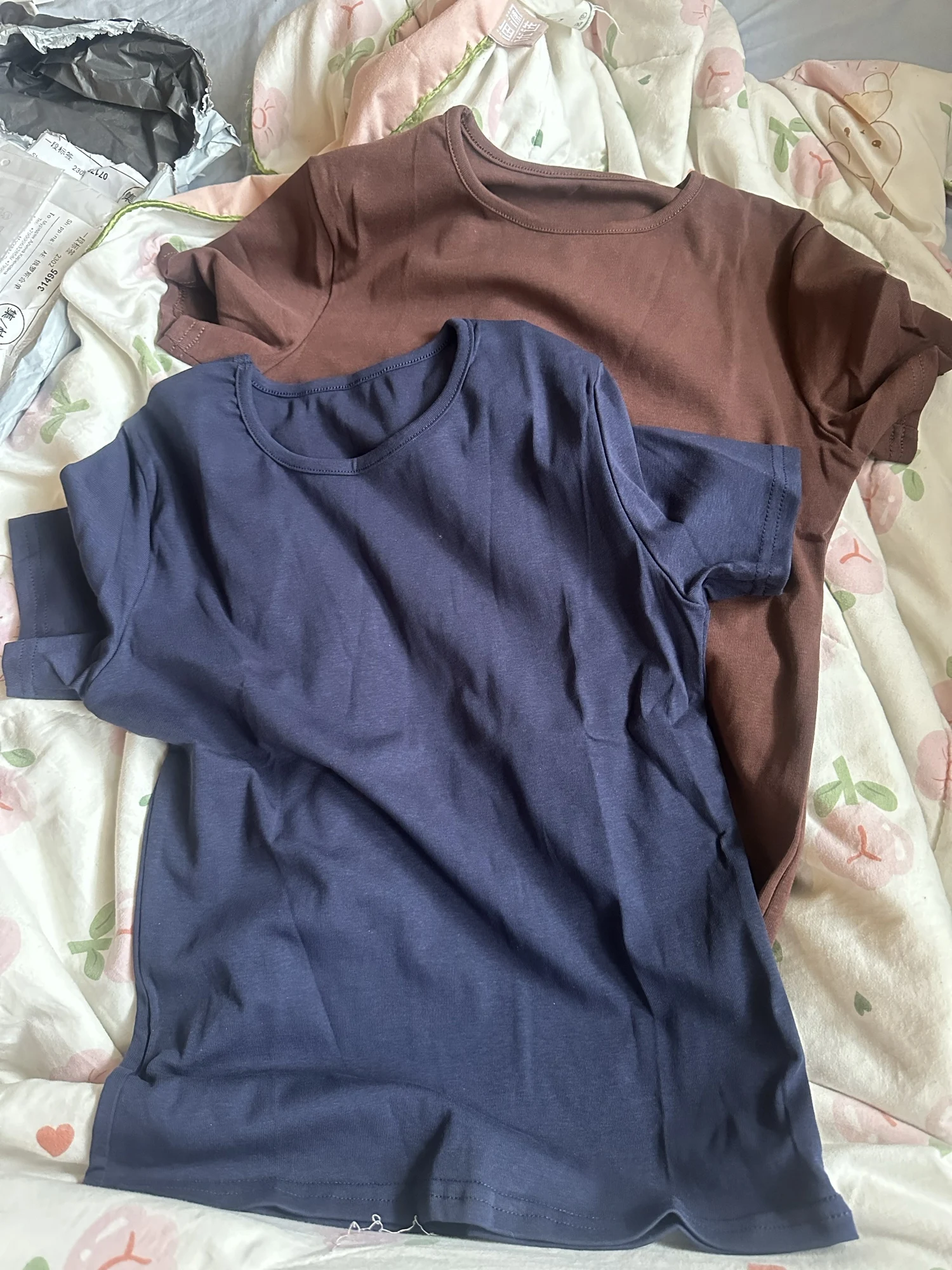 Retro Y2 K Crop Top - Stretchy Cotton Blend Summer Essential photo review