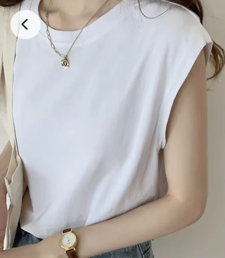 Trendy Women's Summer Sleeveless T-shirt for Cool Comfort photo review