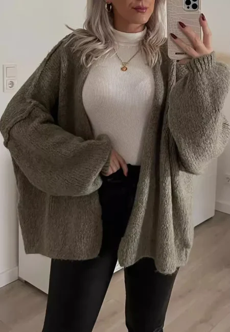 Luxurious Polyester Knitted Cardigan - Cozy Autumn Winter Layer