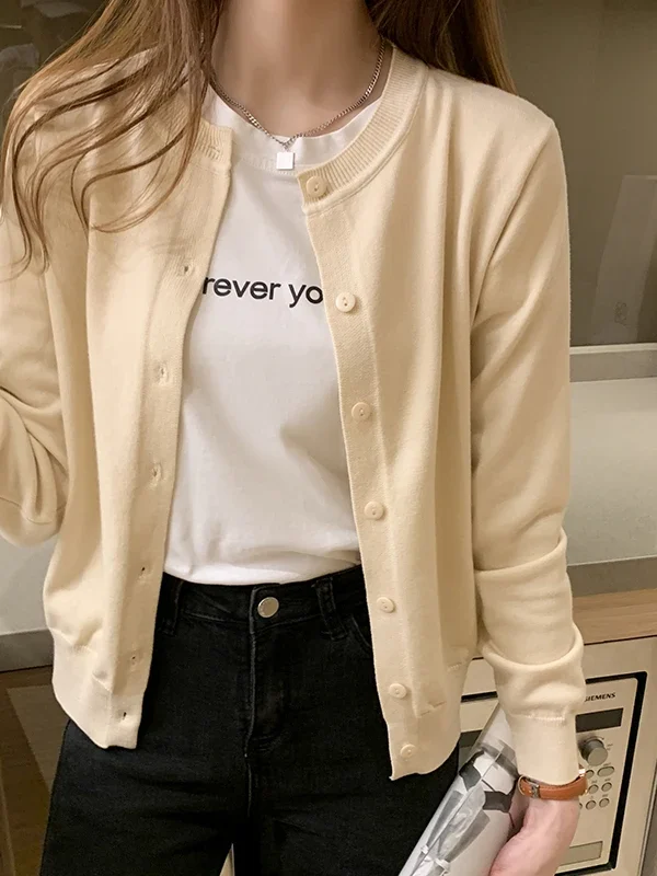 Luxurious AOSSVIAO Women’s Knitted Cardigan for Elegant Fall