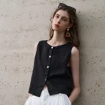 Luxe Linen Crop Top for Effortless Summer Style - Image 2