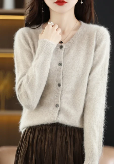 Luxurious Mink Cashmere Cardigan for Cozy Autumn Style