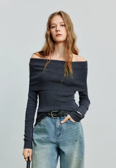 Sophisticated Gray Wool Pullover - Office Ready Slash Collar