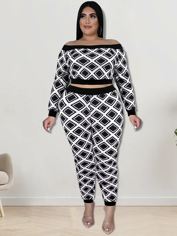 Chic Plus Size Women's Top & Trousers Set for Effortless Style