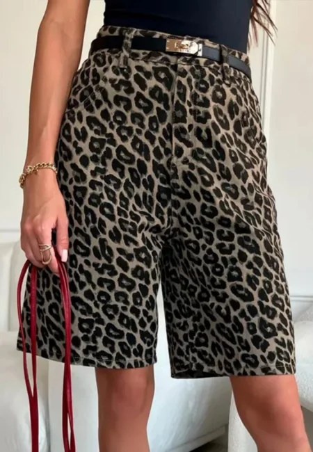 Flattering Leopard Cotton High-Waist Shorts for Warm Days