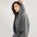 Cozy Women's Hooded Knitted Pullover for Casual Style - Image 3