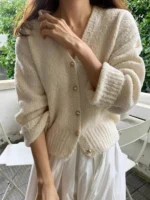 Luxurious Cashmere V-Neck Cardigan for Effortless Elegance