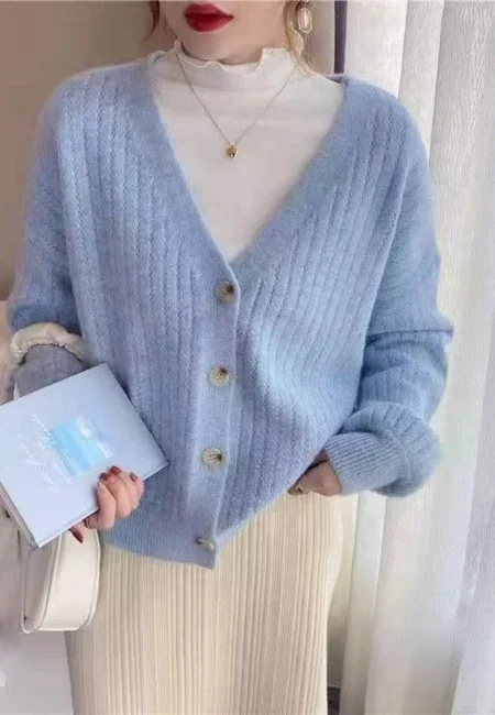 Luxe Retro V-Neck Cardigan - Soft Polyester Knitwear Sweater