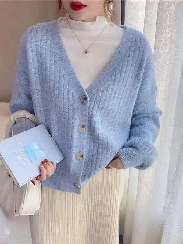 Luxe Retro V-Neck Cardigan - Soft Polyester Knitwear Sweater