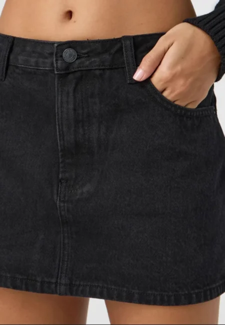 Retro A-Line Denim Mini Skirt with Pockets - Summer Ready