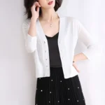 Chic V-Neck Knitted Cardigan for Elegant Spring Style - Image 5
