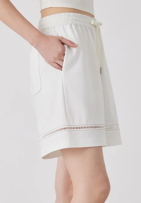 Effortless Elegance: Women's Cotton Blend Elastic Waist Shorts