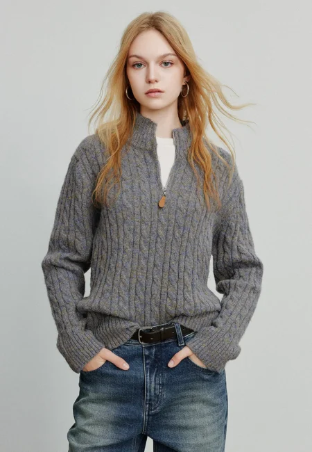 Luxurious Turtleneck Sweater - Premium Knit for Autumn Comfort