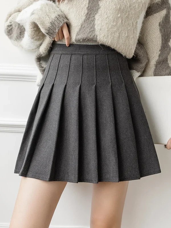 Chic Autumn Woolen Mini Skirt with Ruffles for Effortless Style
