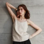 Stylish 100% Linen V-Neck Crop Top for Summer Fun - Image 2