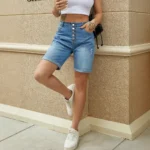 Edgy Vintage Washed Mid-Rise Ripped Denim Shorts Women - Image 4