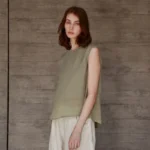 Chic Sleeveless Ramie Top for Effortless Summer Style - Image 5