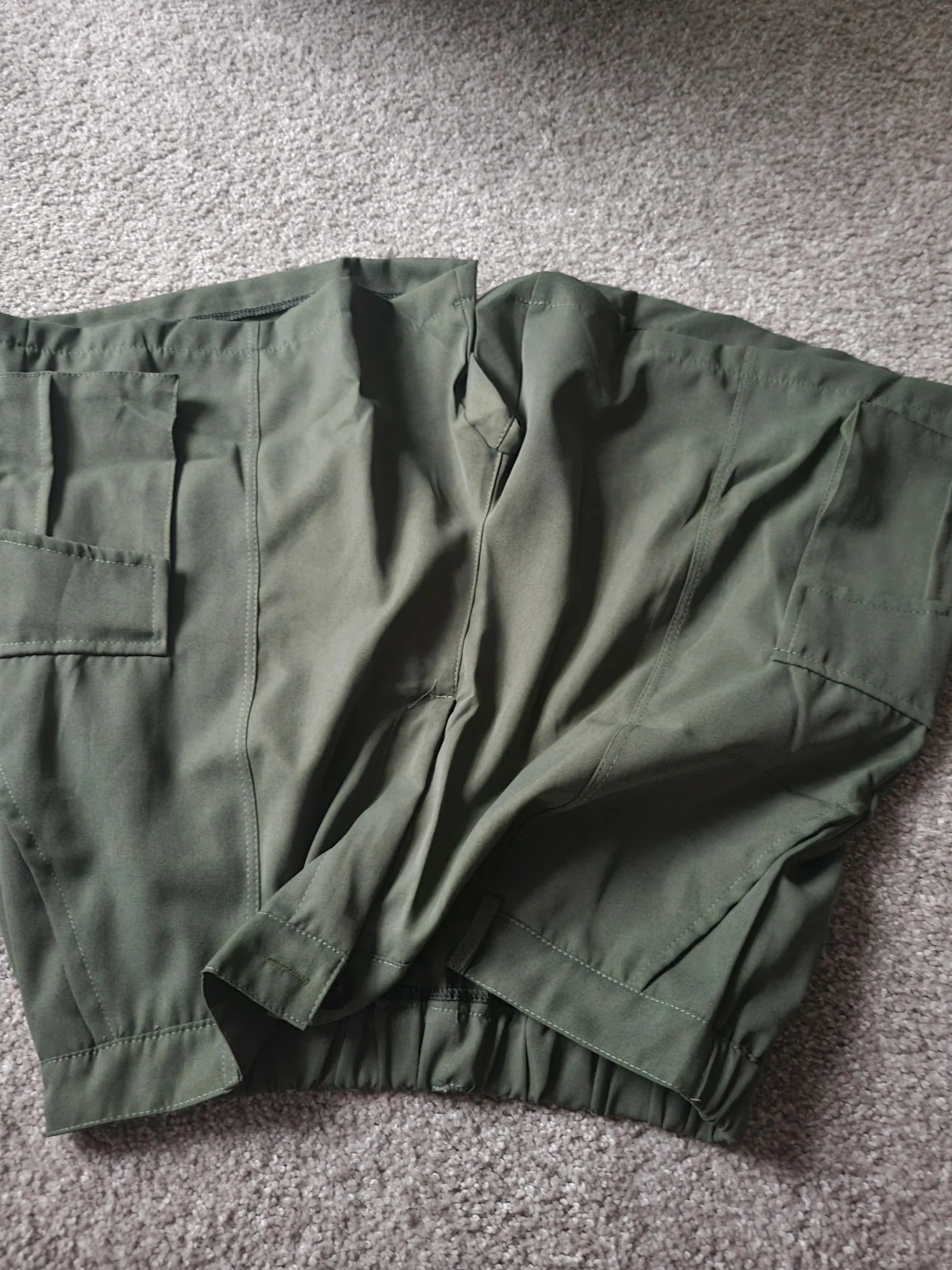 Comfy Women's Cargo Knee-Length Shorts with 6 Pockets photo review