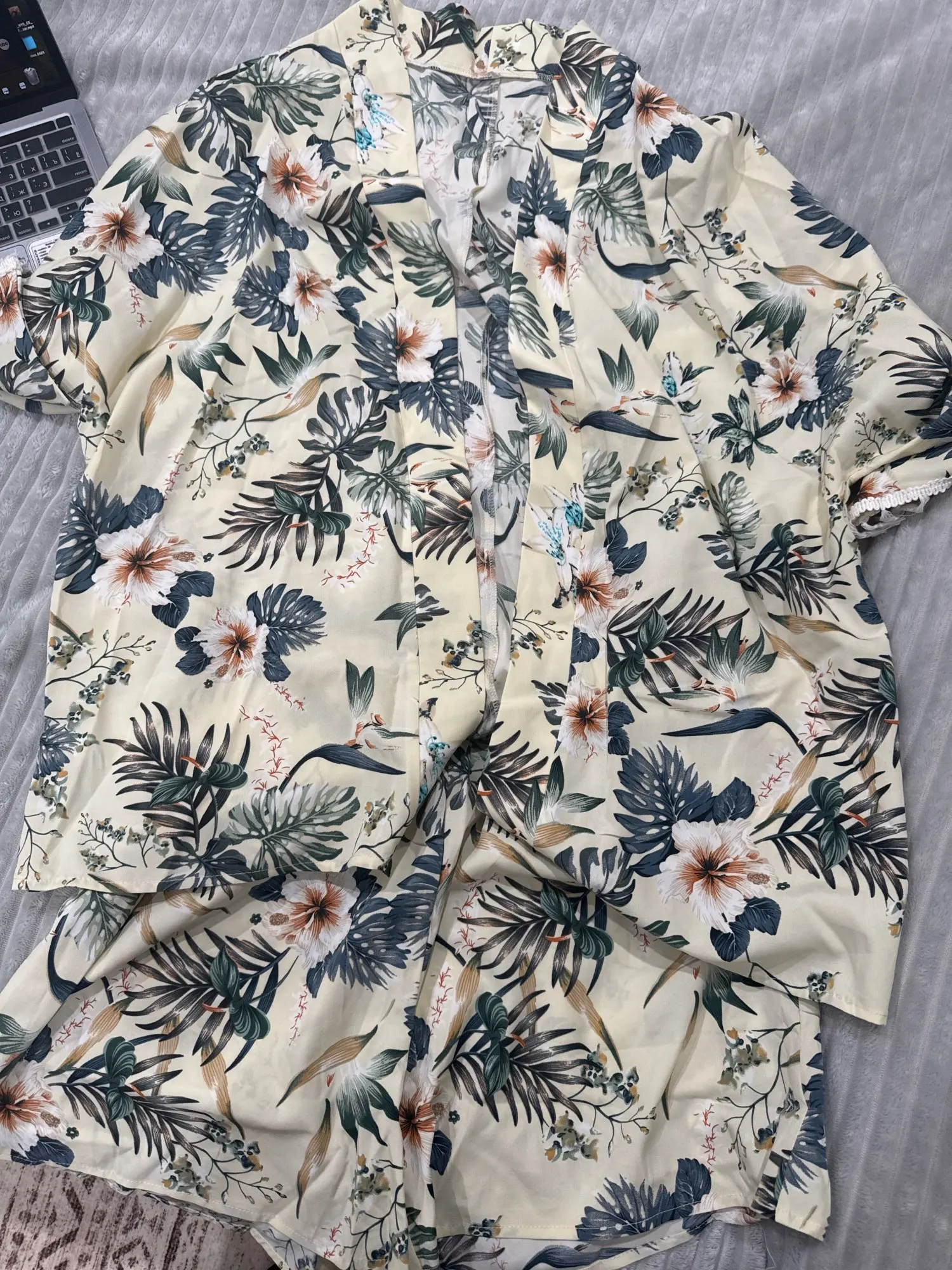 Floral Beach Cardigan Set - Women's Summer Two Piece Outfit photo review