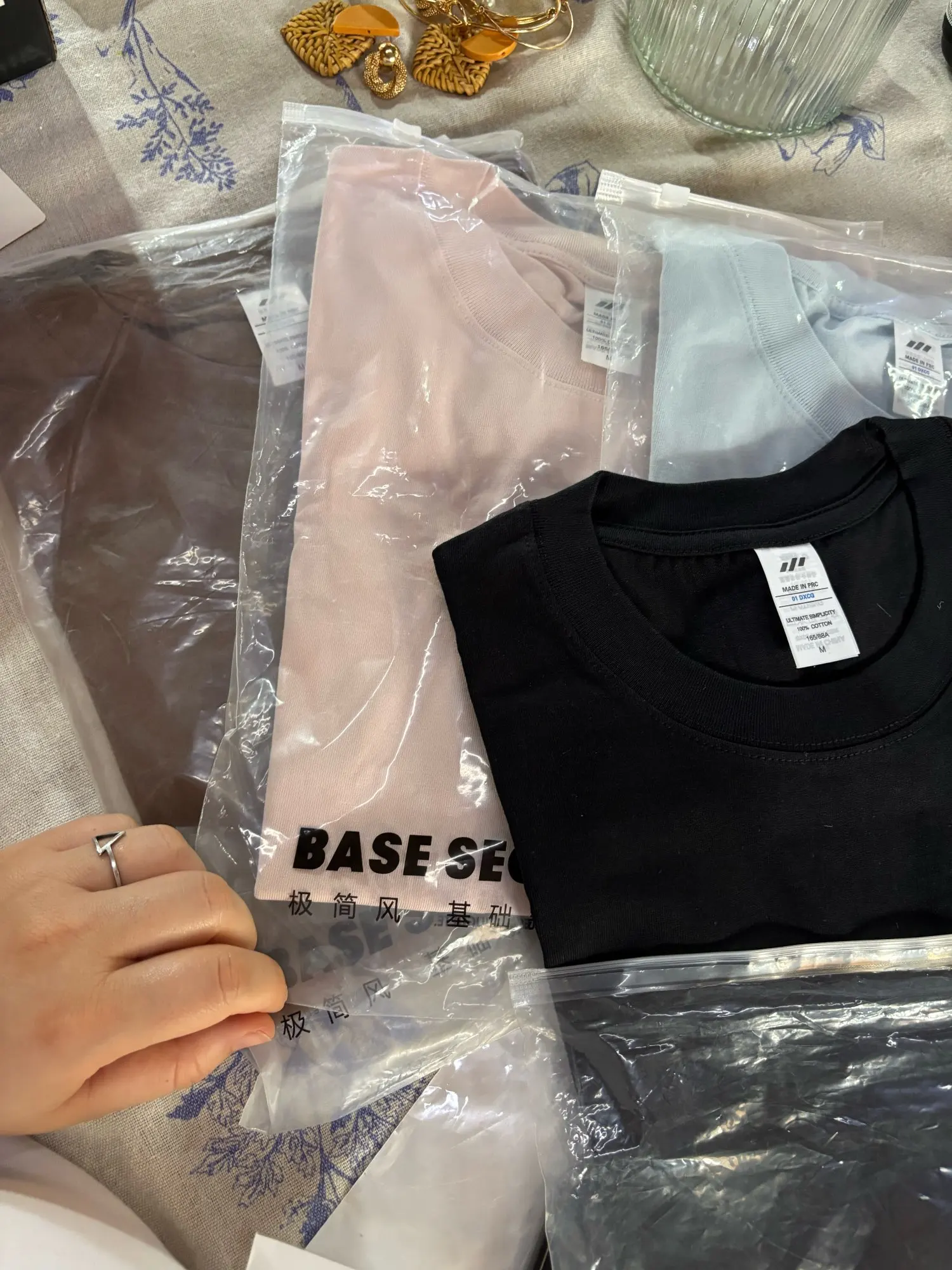 Effortless Summer Vibes: 100% Cotton Women's T-Shirt photo review