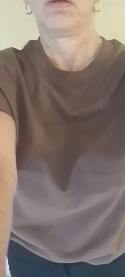 Effortless Summer Vibes: 100% Cotton Women's T-Shirt photo review