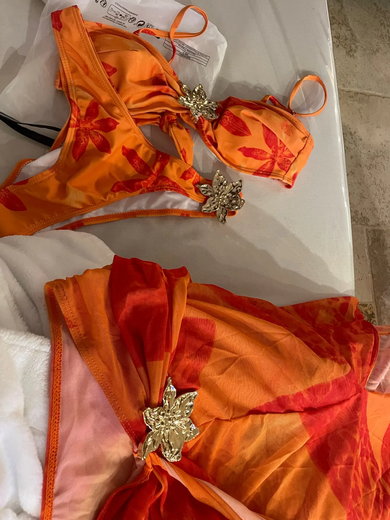 Luxurious 3-Piece Mesh Bikini Set - Wire-Free Comfort & Style photo review