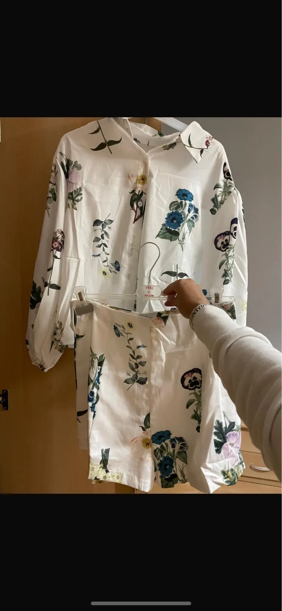 Effortless Office Summer Set: Printed Shirt & High Waist Shorts photo review