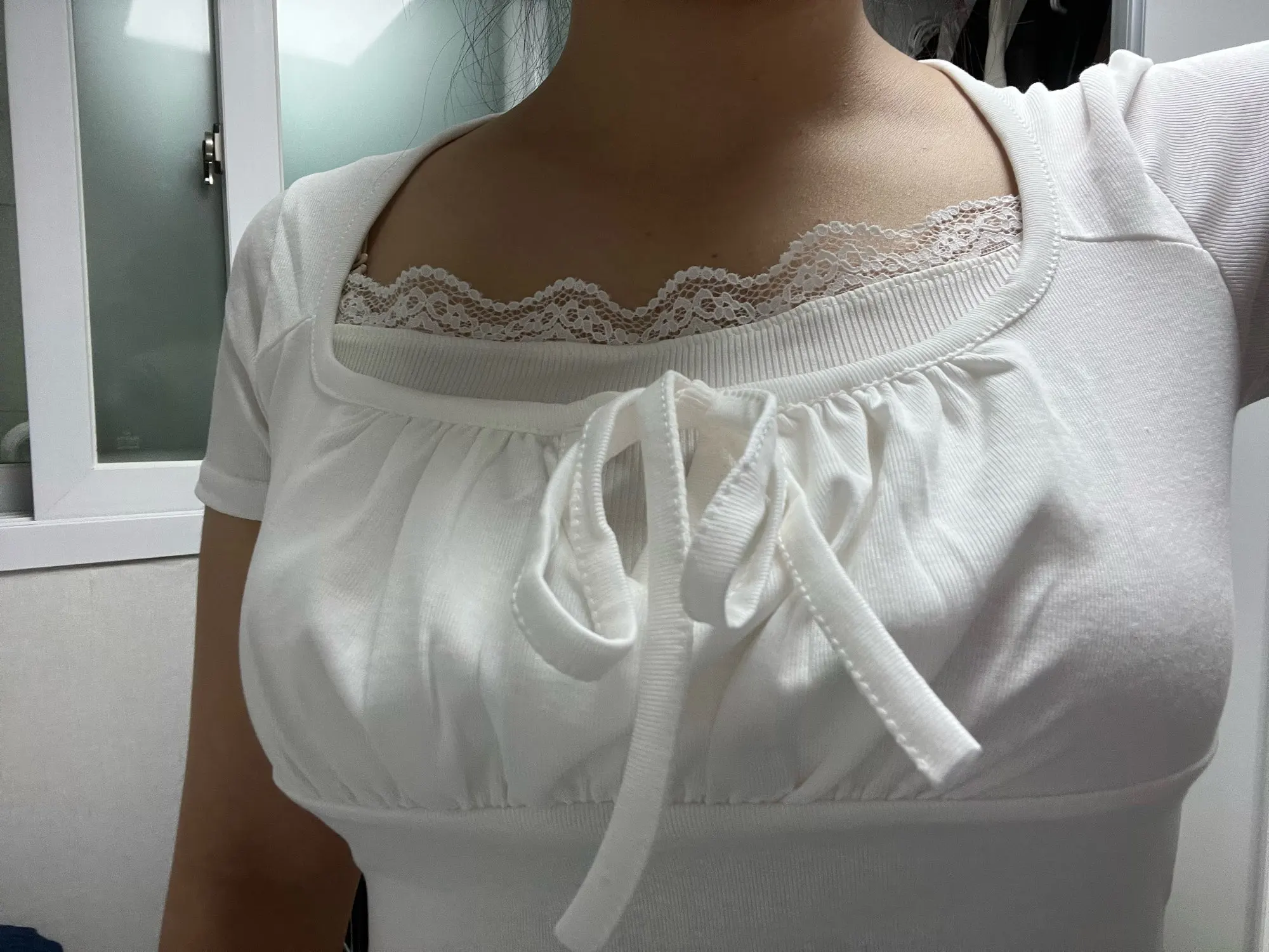 Trendy White Knitted Tee with Patch - Summer Style Essential photo review