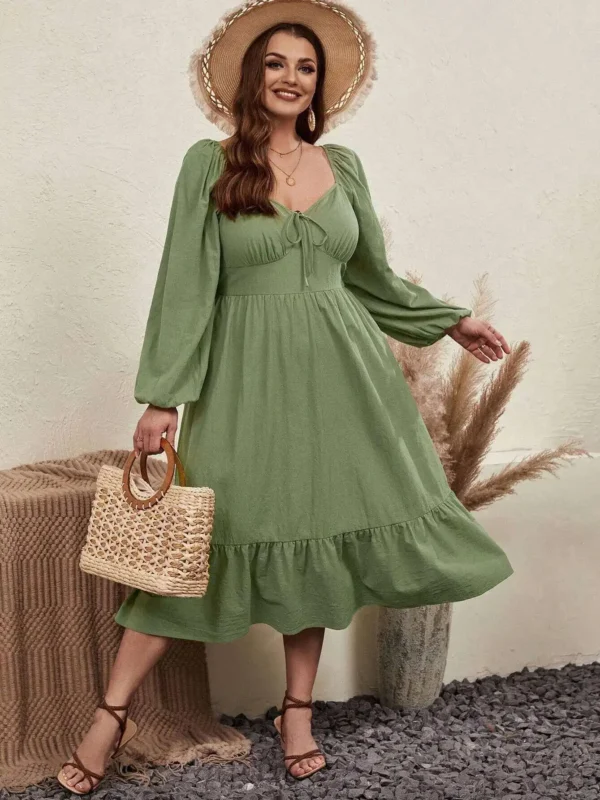 Charming Plus Size Heart-Collared A-Line Dress for Elegance