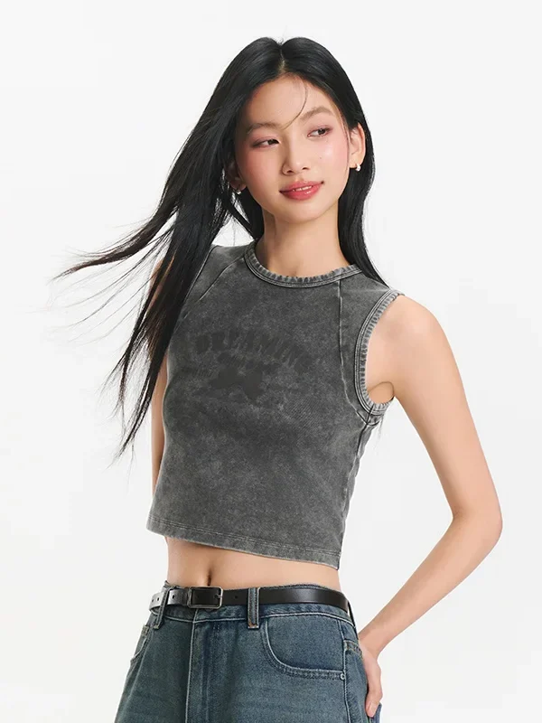 Retro Summer Vibes: Women's Sleeveless Print Camisole Top