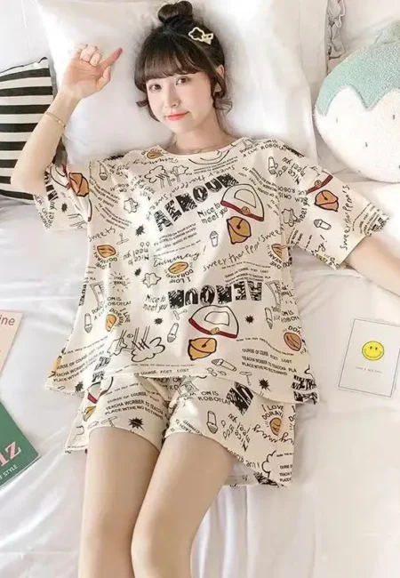 Cartoon Print Women's Pajama Set for Cozy Autumn Nights
