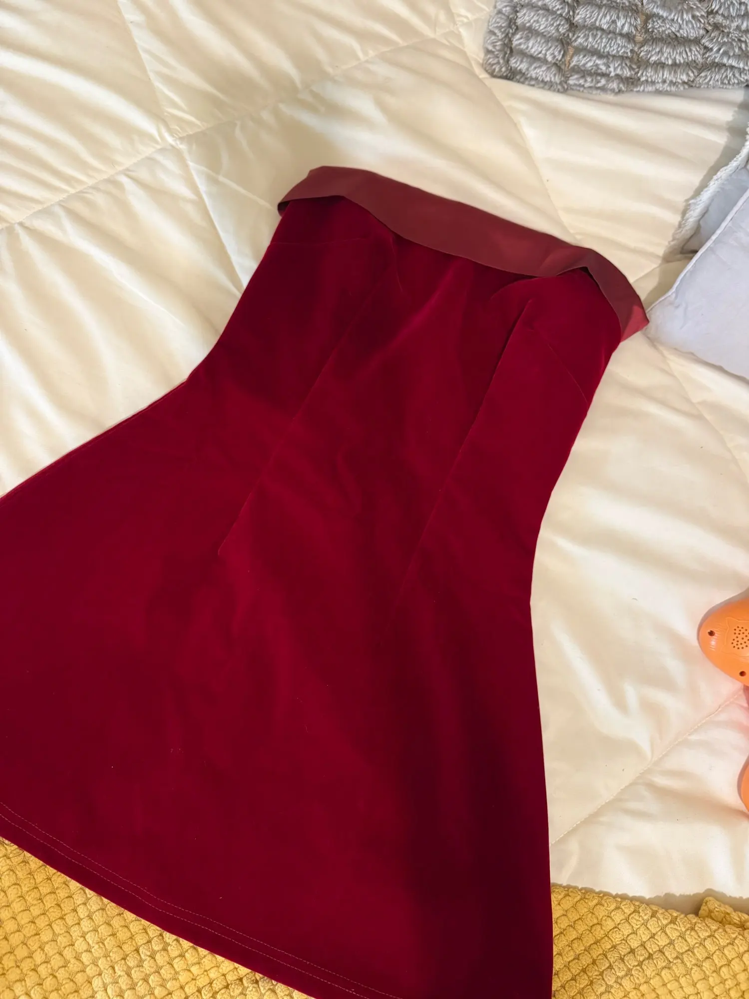 Elegant Off-Shoulder Bodycon Mini Dress for Stunning Nights photo review