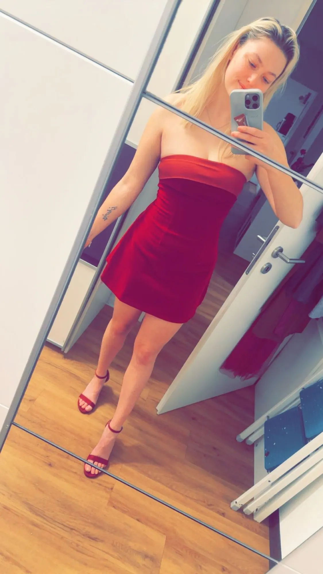 Elegant Off-Shoulder Bodycon Mini Dress for Stunning Nights photo review