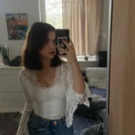 Lace-Trimmed V-Neck Crop Top with Flare Sleeves for Events photo review