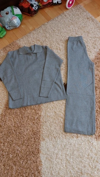Cozy Winter Knitted Two-Piece Set: Polo Neck & Wide Legs photo review