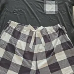 Cozy Black & Plaid Pajama Set for Effortless Relaxation photo review