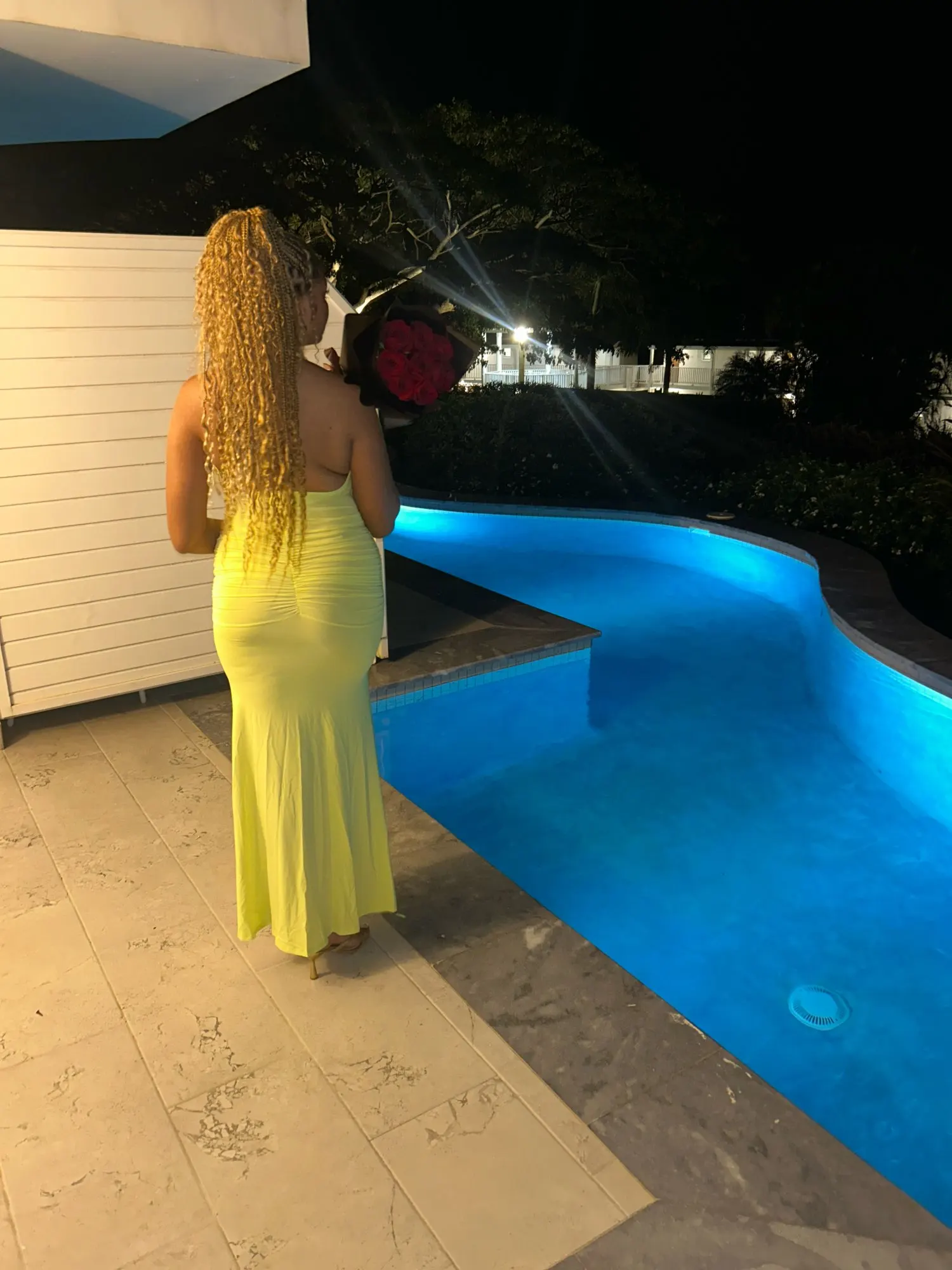 Sleek Backless Maxi Dress with Halter Neck for Effortless Elegance photo review