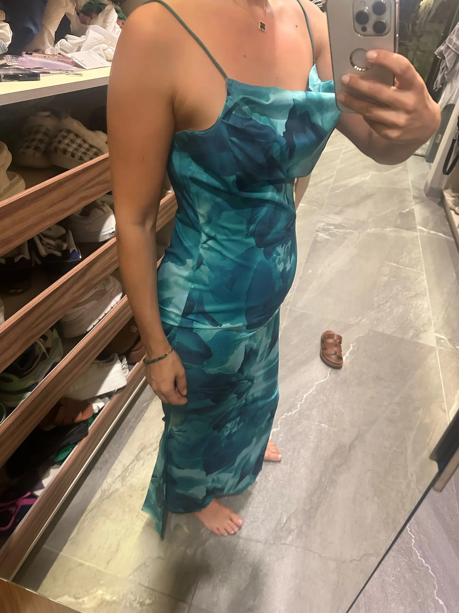 Ad84d173838bd4dab8ed58329a47b75b4J