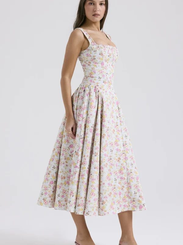 Summer Fashion New Style Temperament Small Fragmented Flower Bohemian Vacation Style Strap Open Back Waist Dress