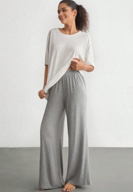 Women's comfortable spring and autumn wide leg pants; casual and fitting women's high waisted loose straight leg sports pan